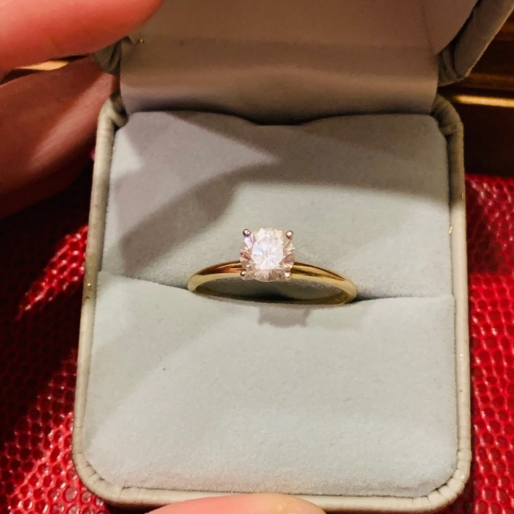 💍Beautiful 14k YG Diamonique CZ Engagement ring💍